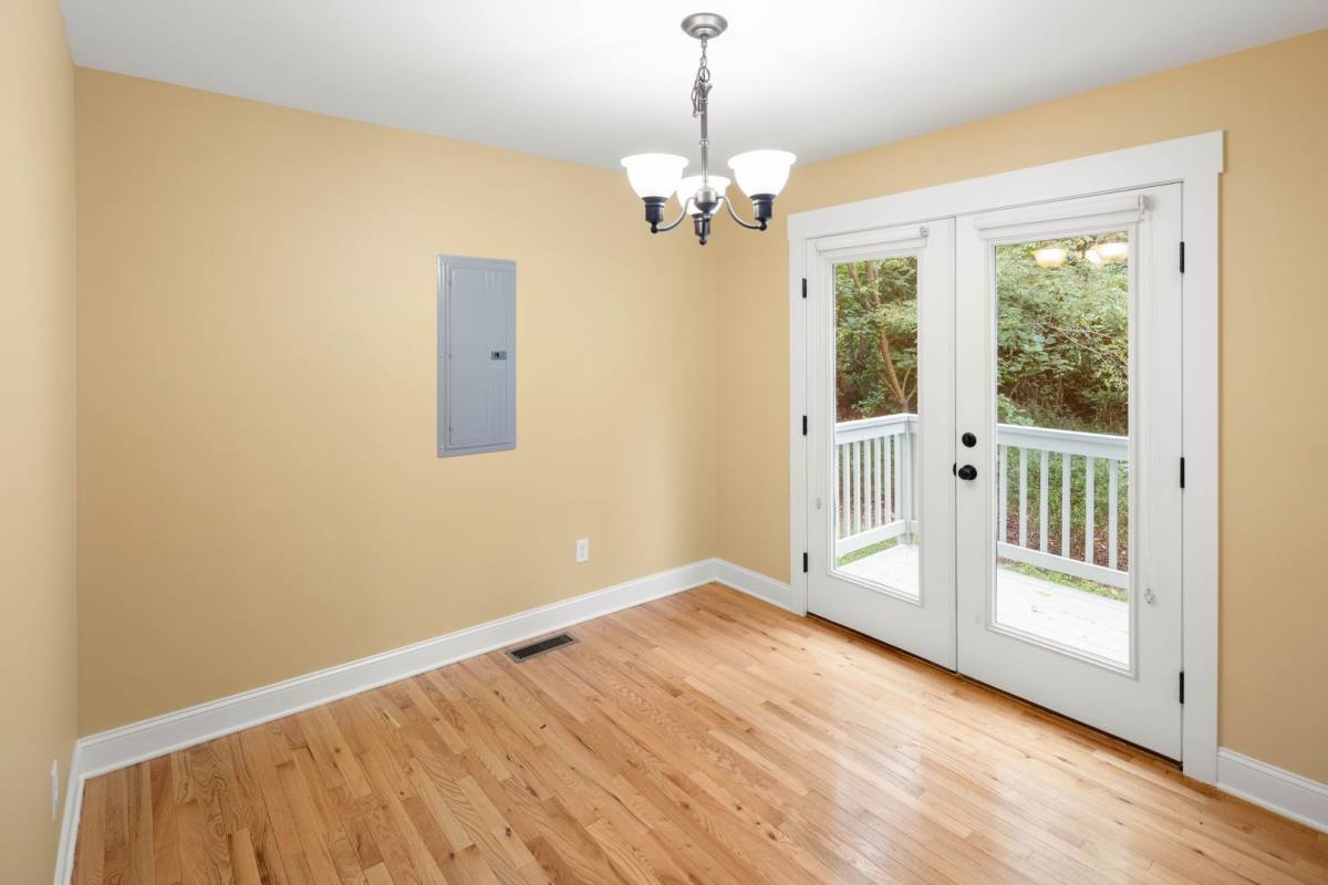 House for rent at 8 Cottage Cove Lane, Asheville, NC 28803