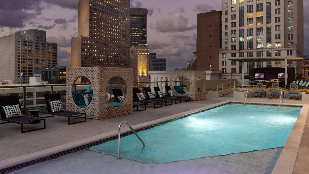 Townhouse for rent at 161 Peachtree Center Ave, Atlanta, GA 30331