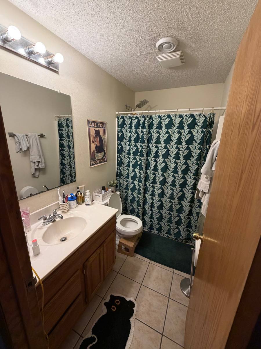 House for rent at 1081 26th Ave SE, Minneapolis, MN 55414