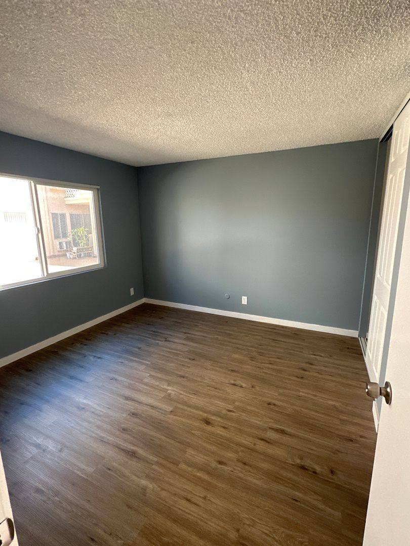 Apartment for rent at 400 S Kingsley Dr, Los Angeles, CA 90020