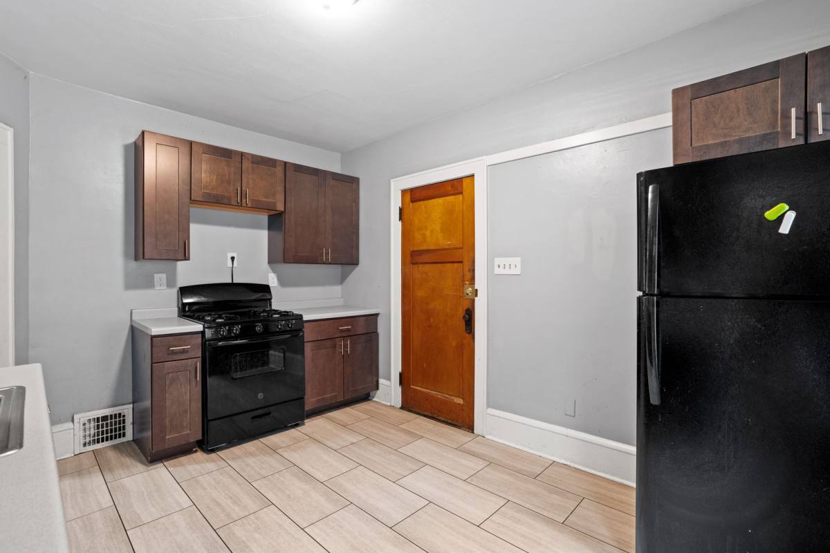 Townhouse for rent at 3040 N Maryland Ave, Milwaukee, WI 53211