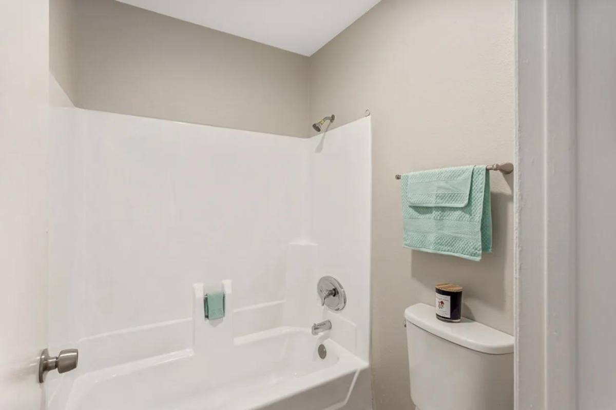 Apartment for rent at Rise Thunderbird, 14020 N Black Canyon Highway, Phoenix, AZ 85053