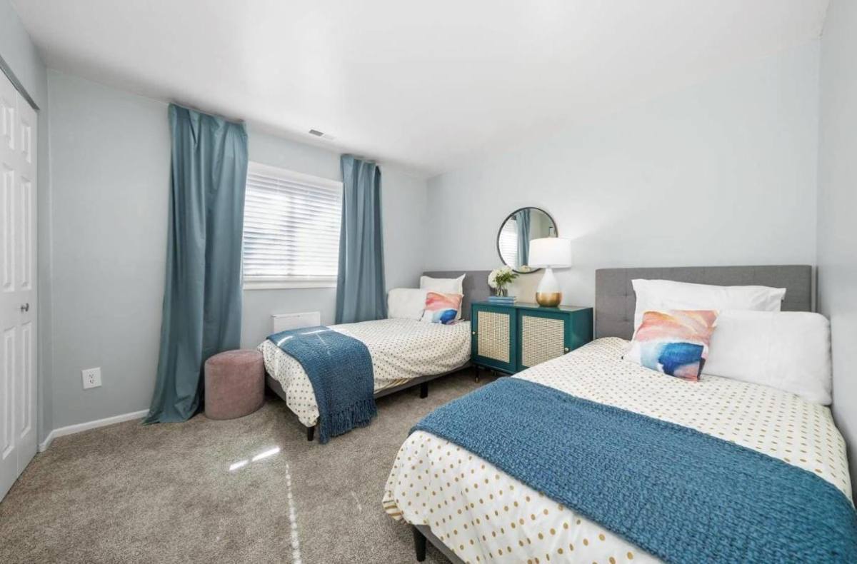 Apartment for rent at 3944 W 77th Place, Merrillville, IN 46410