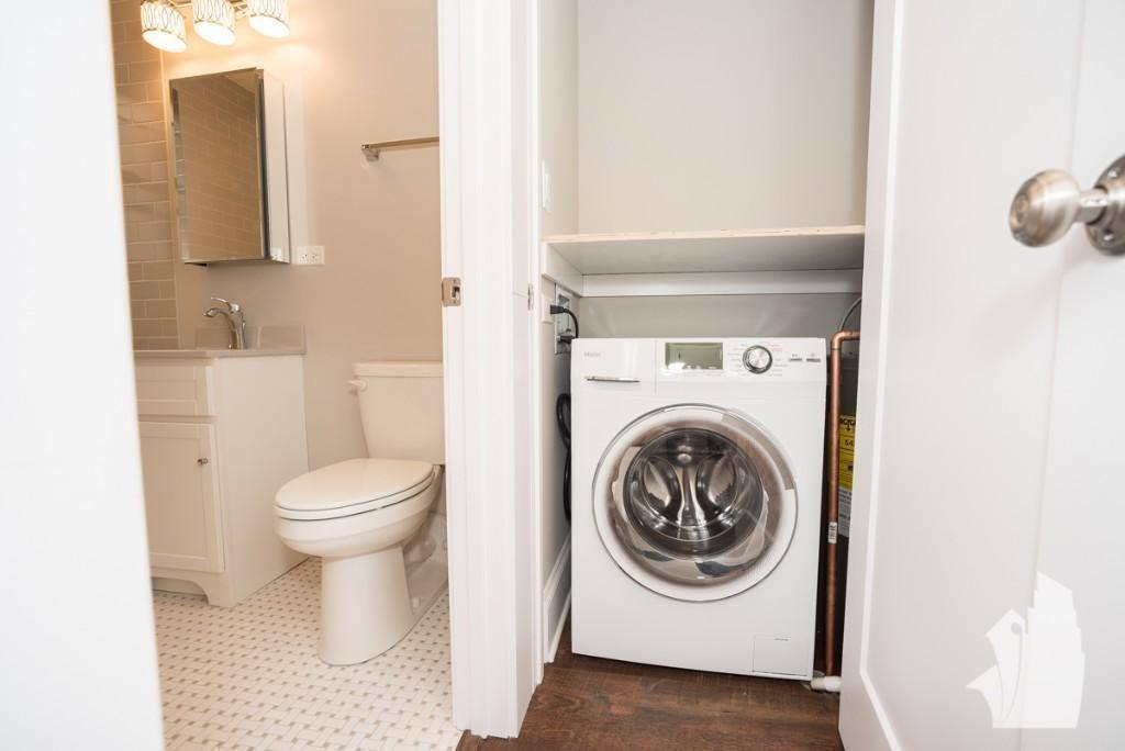 Apartment for rent at 817 W Lakeside Place #611, Chicago, IL 60640