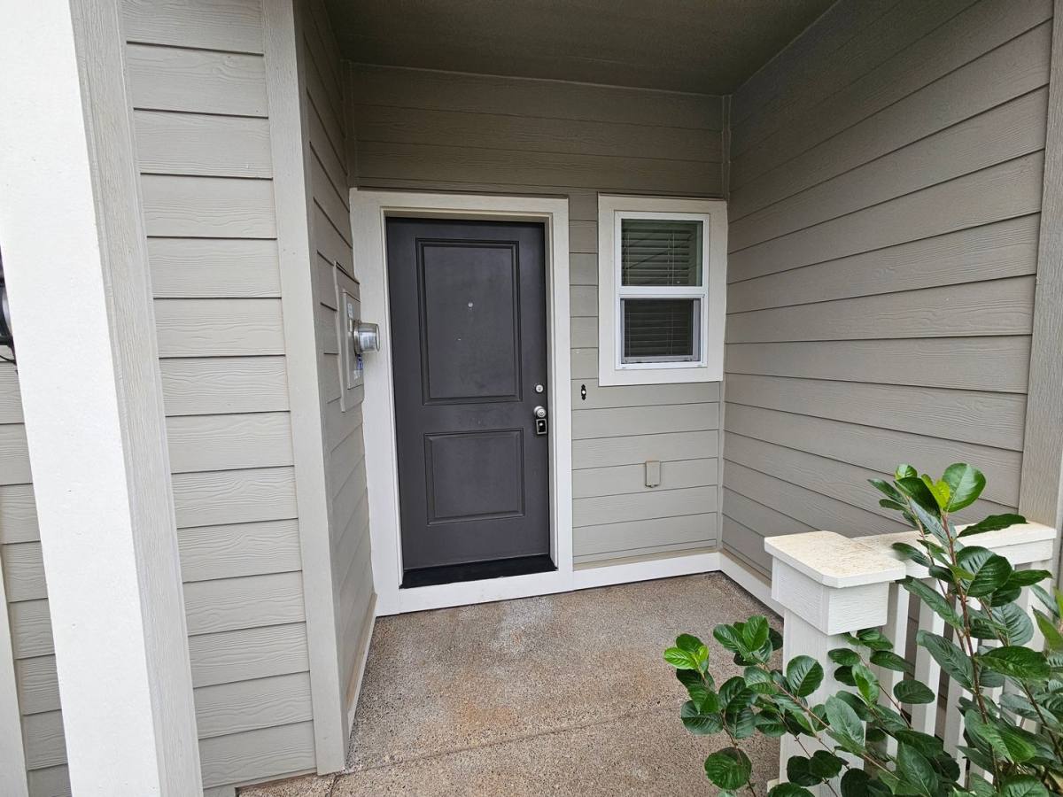 Townhouse for rent at 5743 Karen Lynn Loop S, Salem, OR 97306