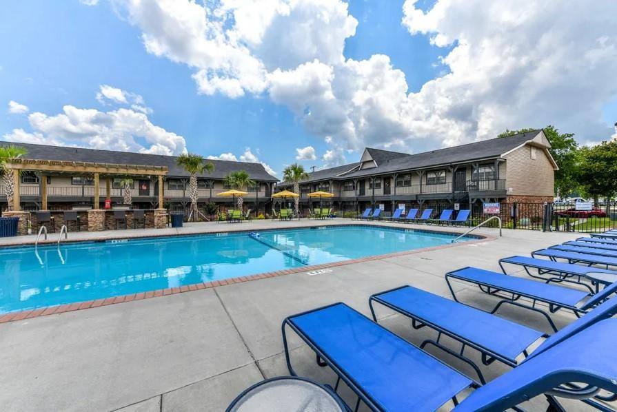 Apartment for rent at 9400 Abercorn St, Savannah, GA 31406