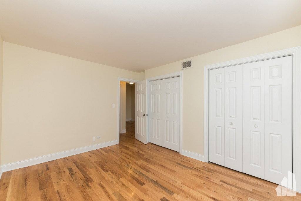 Apartment for rent at 555 W Arlington Place #201, Chicago, IL 60614
