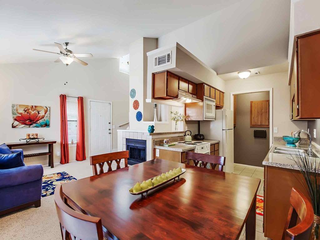 Apartment for rent at Rosemeade Townhomes, 3830 Old Denton Rd, Carrollton, TX 75007