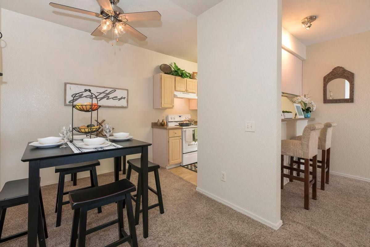 Apartment for rent at 2151 Sunset Blvd, Rocklin, CA 95765