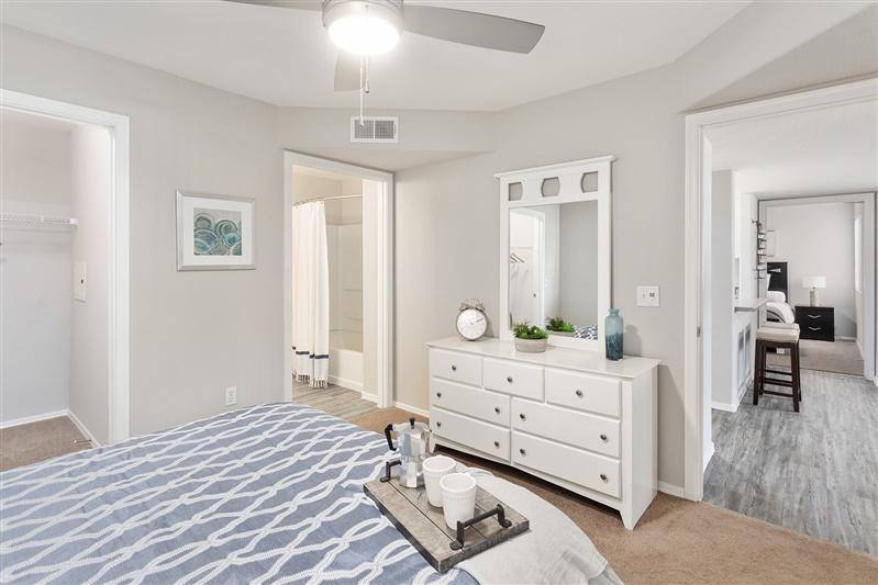 Apartment for rent at Cameron, 5421 W Indian School Rd, Phoenix, AZ 85031