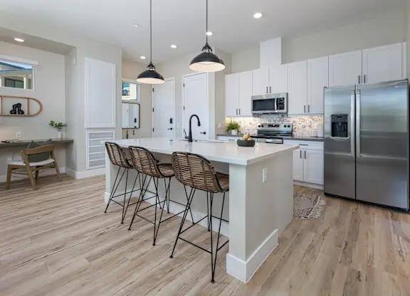 Apartment for rent at 4105 W Aerie Dr, Tucson, AZ 85741