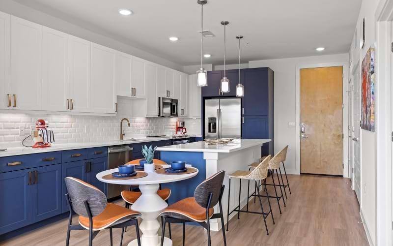 Apartment for rent at 1207 N Zang Blvd, Dallas, TX 75203