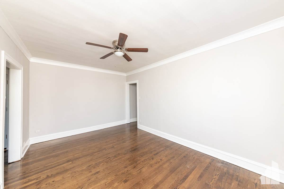 Apartment for rent at 5075 N Wolcott Ave #2, Chicago, IL 60640