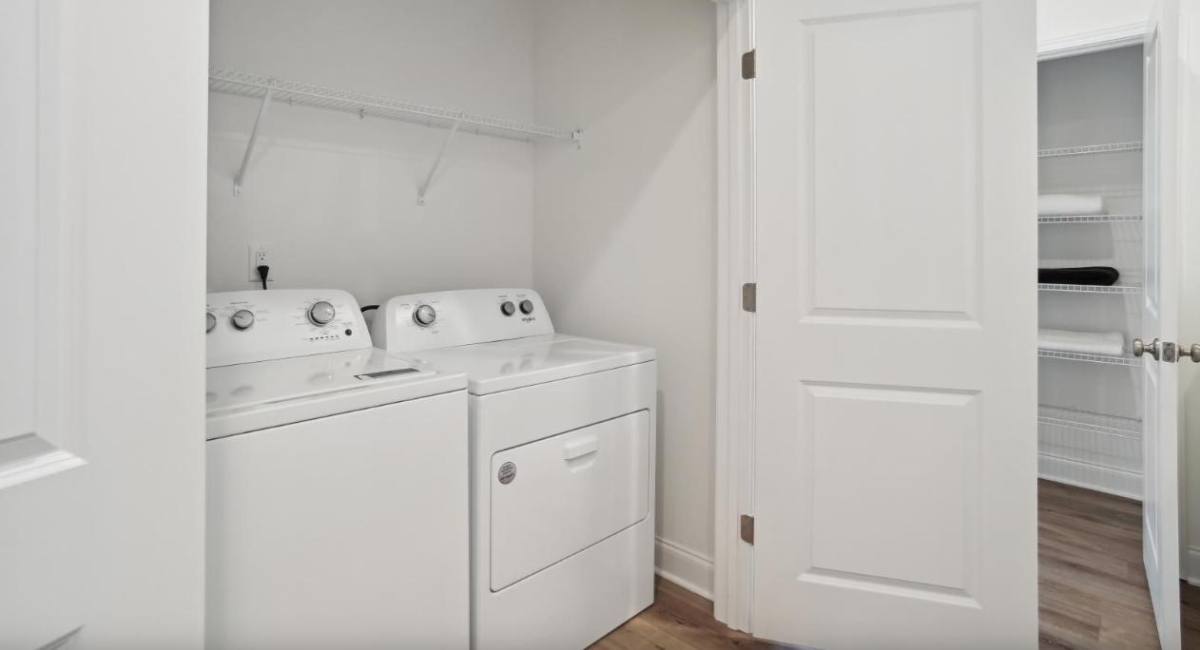 Townhouse for rent at 8620 Steele Creek Rd, Charlotte, NC 28273