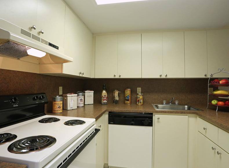Apartment for rent at 19455 NE 10th Ave, Miami, FL 33179
