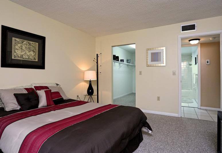 Apartment for rent at 19455 NE 10th Ave, Miami, FL 33179