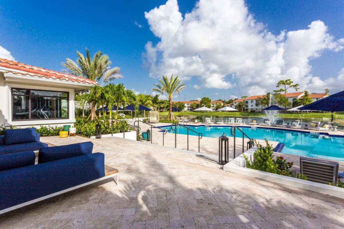 Apartment for rent at Arbor Oaks, 9817 Arbor Oaks Lane, Boca Raton, FL 33428