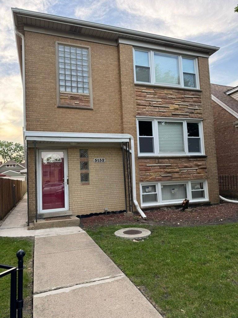 Apartment for rent at 5132 N Mango #2, Chicago, IL 60630