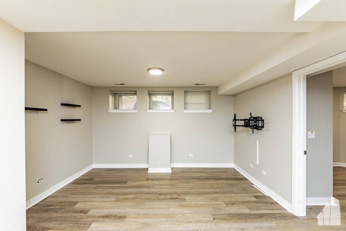 Apartment for rent at 1912 N Lincoln Ave #B01, Chicago, IL 60614