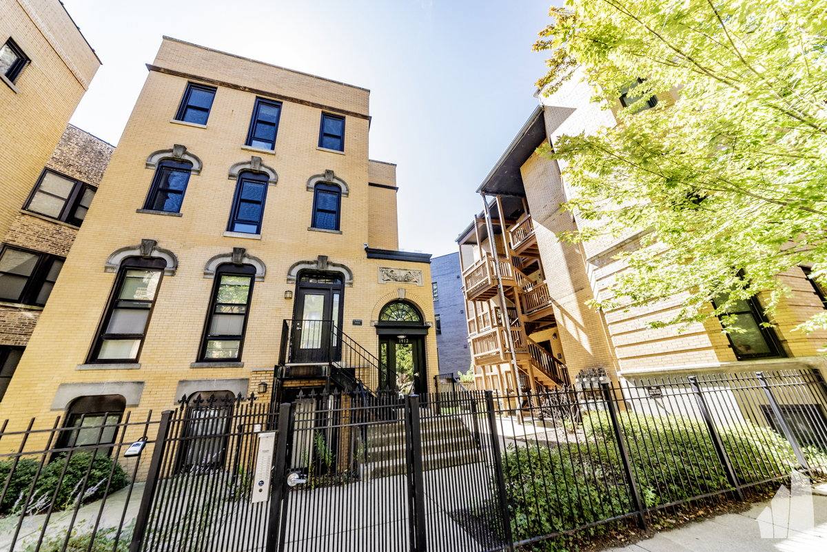 Apartment for rent at 1912 N Lincoln Ave #B01, Chicago, IL 60614