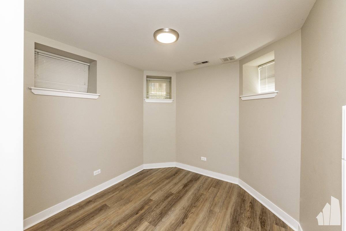 Apartment for rent at 1912 N Lincoln Ave #B01, Chicago, IL 60614