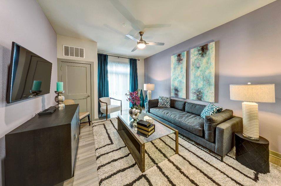 Apartment for rent at 680 E Algonquin Rd, Schaumburg, IL 60173