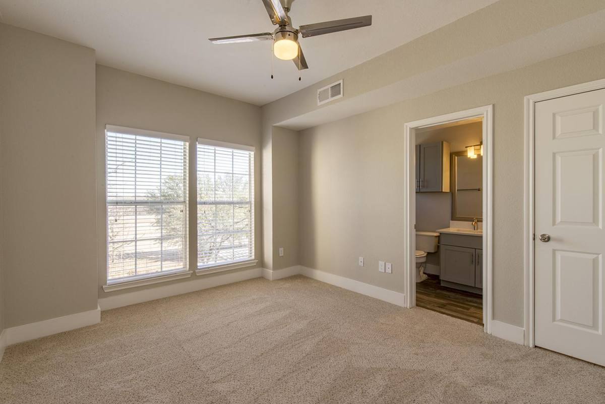 Apartment for rent at Fountain Wood, 2001 Texas, Euless, TX 76039