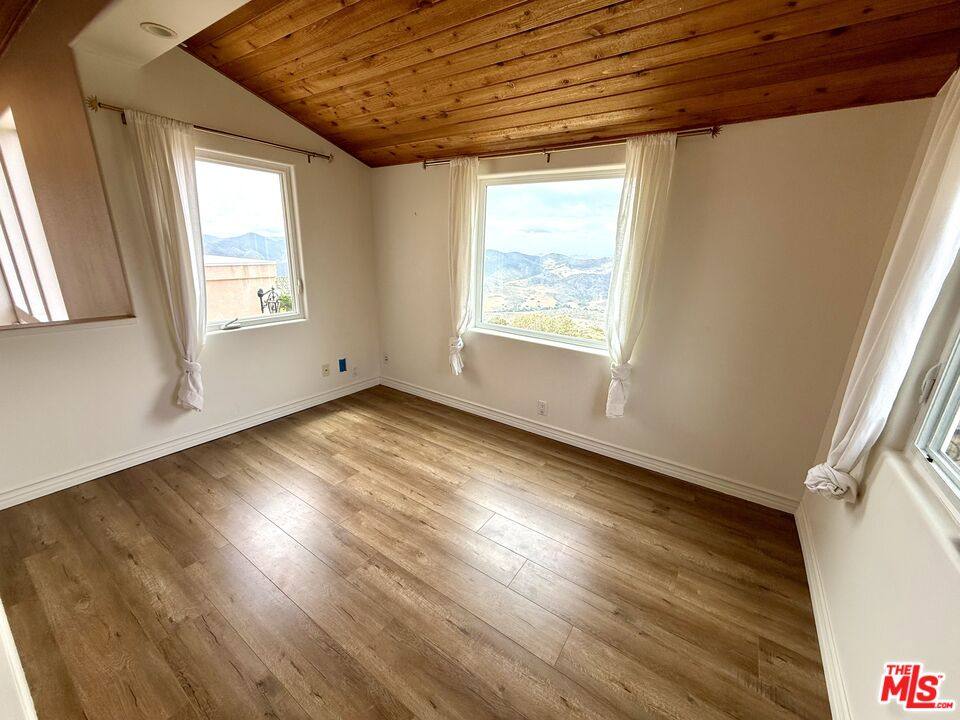 House for rent at 10827 Pacific View Dr, Malibu, CA 90265