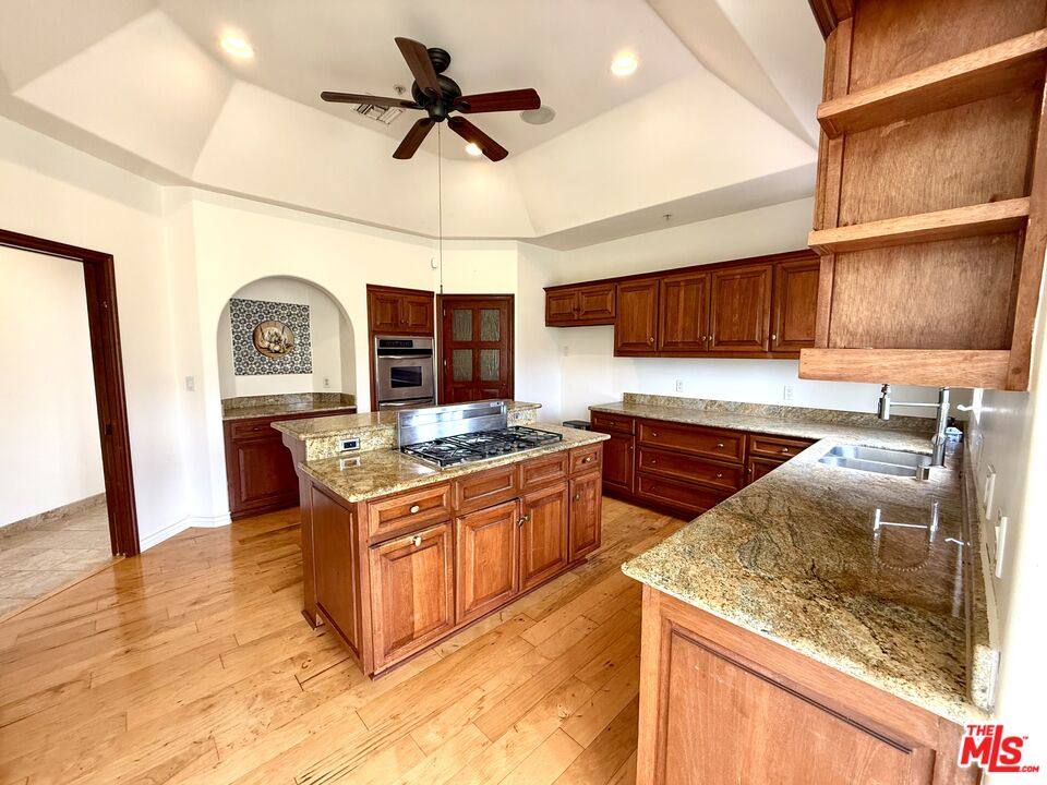 House for rent at 10827 Pacific View Dr, Malibu, CA 90265