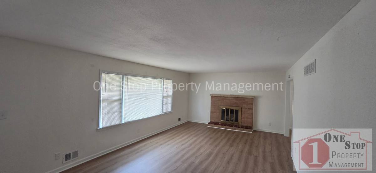 House for rent at 2111 N 49th St, Kansas City, KS 66104