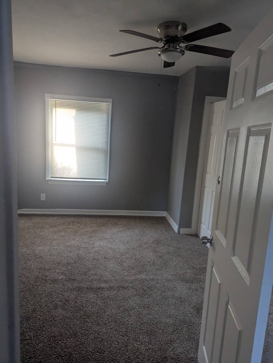House for rent at 6709 Robbins Ave, Saint Louis, MO 63133