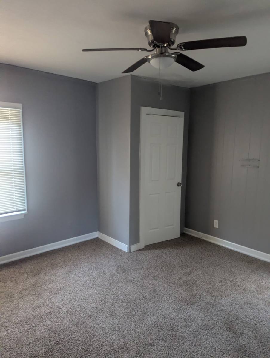 House for rent at 6709 Robbins Ave, Saint Louis, MO 63133