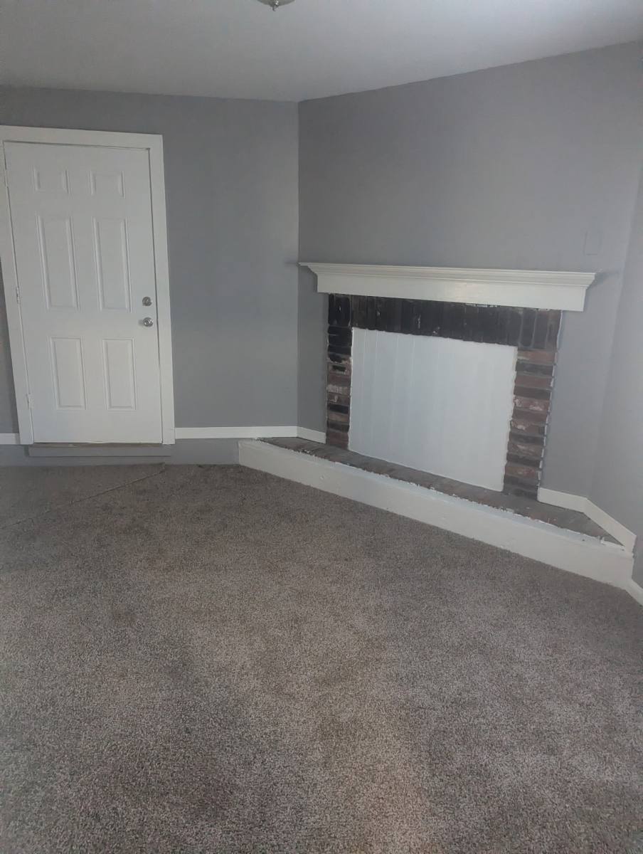 House for rent at 6709 Robbins Ave, Saint Louis, MO 63133