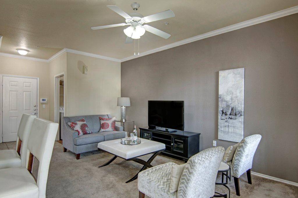 Apartment for rent at Mozaic at Steele Park, 411 E Indian School Rd, Phoenix, AZ 85012