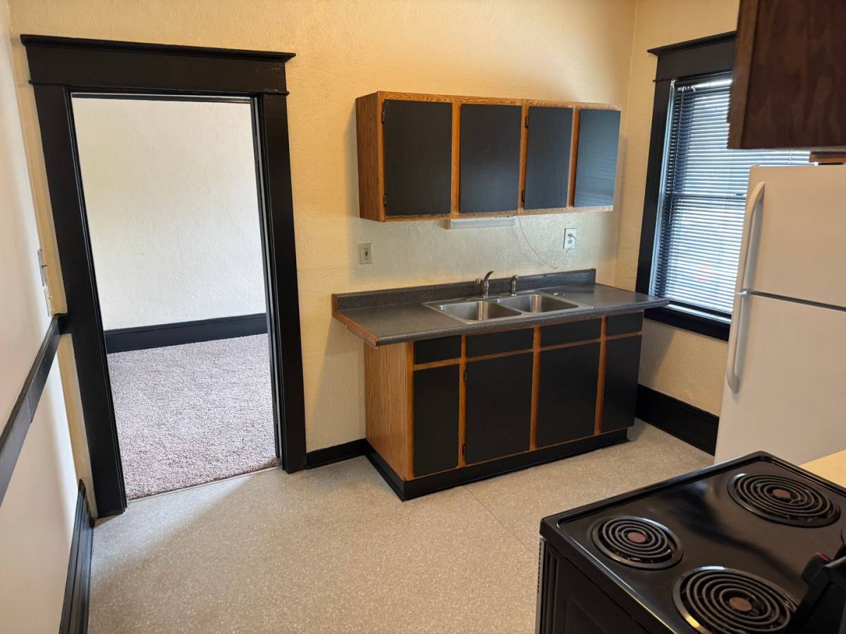 Apartment for rent at 3615 SE Milwaukie Ave, Portland, OR 97202