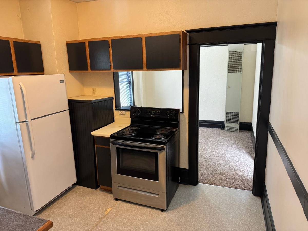 Apartment for rent at 3615 SE Milwaukie Ave, Portland, OR 97202