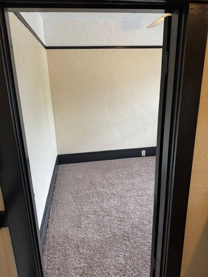 Apartment for rent at 3615 SE Milwaukie Ave, Portland, OR 97202