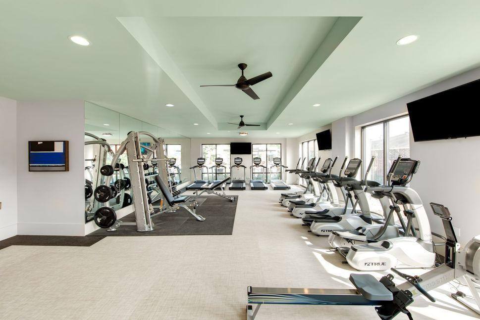 Apartment for rent at The Millennium Kirby, 7600 Kirby Dr, Houston, TX 77030