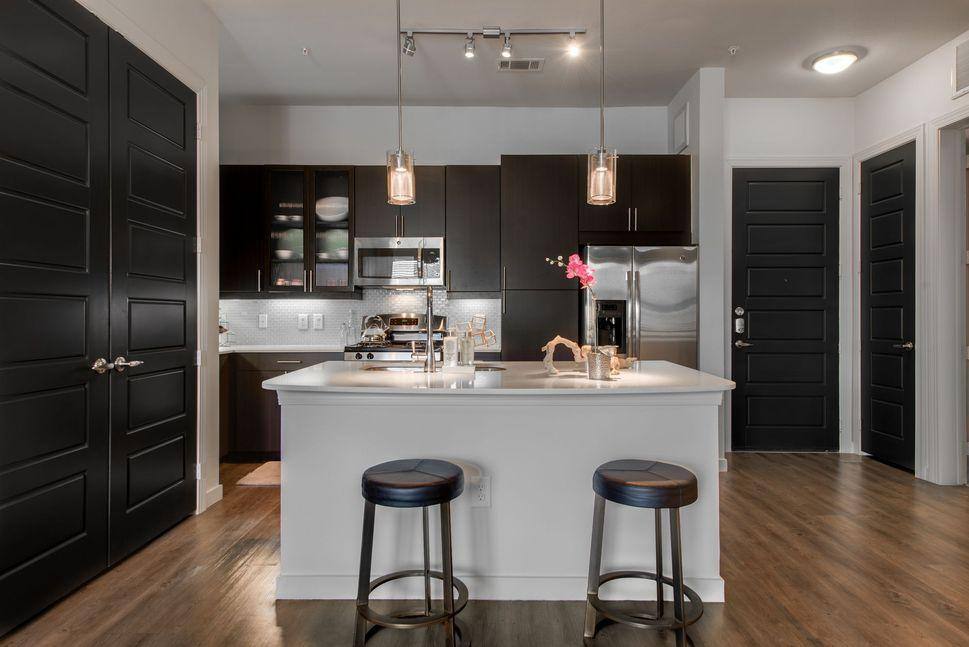 Apartment for rent at The Millennium Kirby, 7600 Kirby Dr, Houston, TX 77030