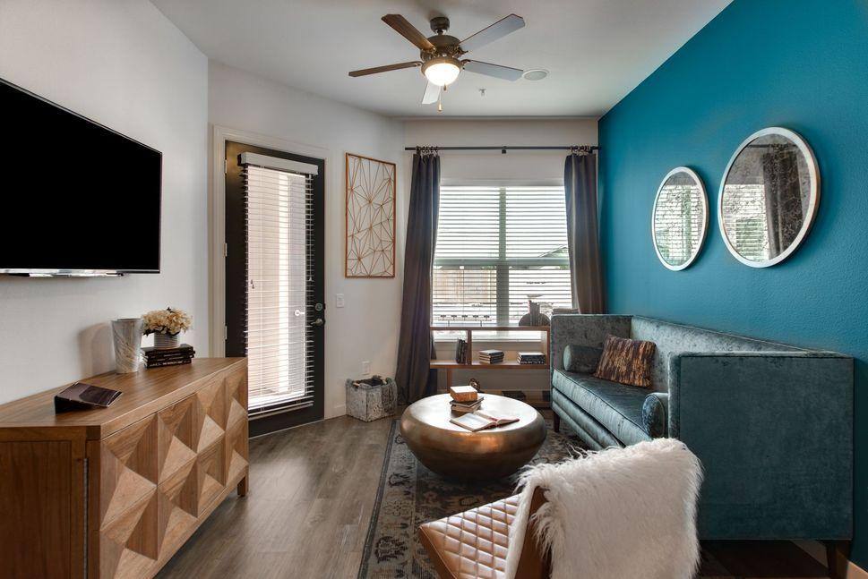 Apartment for rent at The Millennium Kirby, 7600 Kirby Dr, Houston, TX 77030