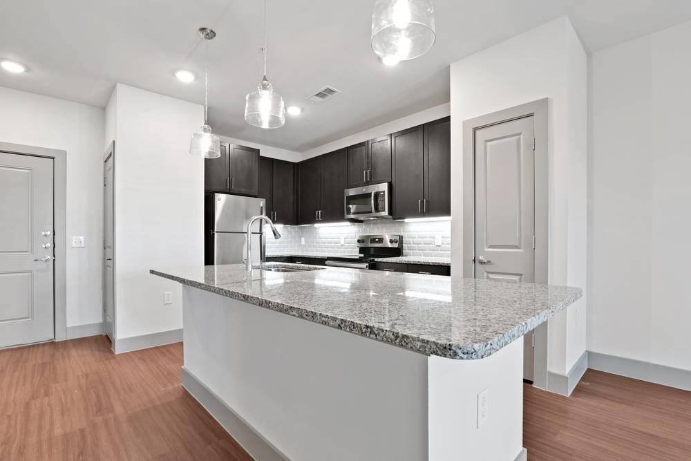 Apartment for rent at 1658 Forum Dr, Grand Prairie, TX 75052