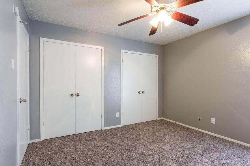 Apartment for rent at 1948 Shady Brook Dr, Bedford, TX 76021