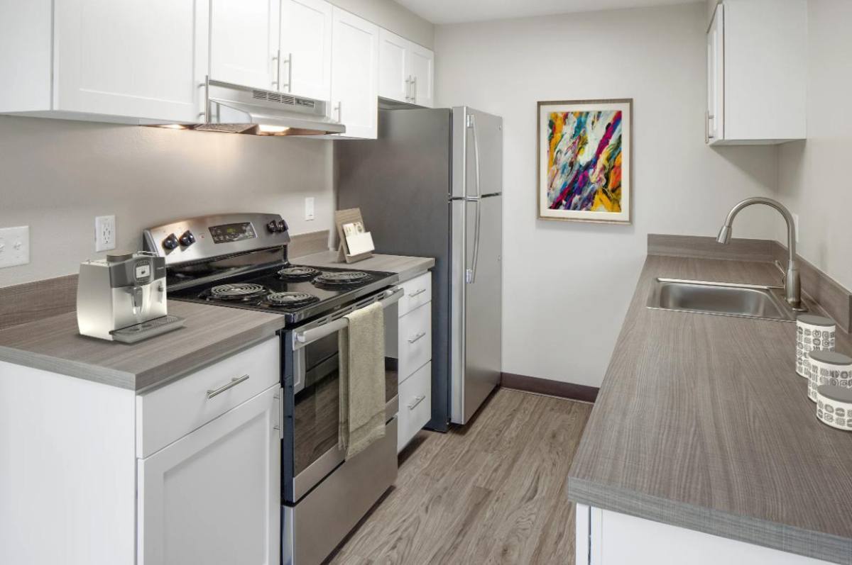 Apartment for rent at 200 Greenridge Dr, Lake Oswego, OR 97035