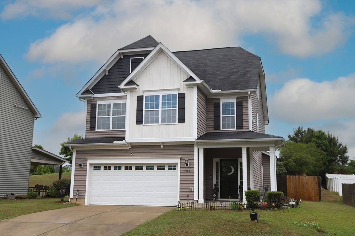 House for rent at 709 Lone Pine Loop, Fuquay Varina, NC 27526