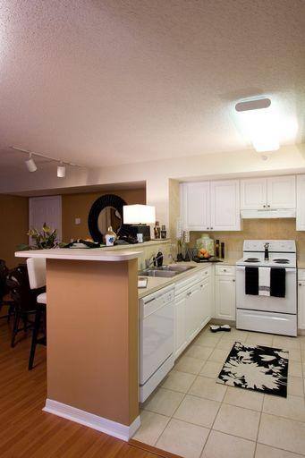 6460 Main St, Hialeah, FL 33014 - Apartment for Rent - Image 2