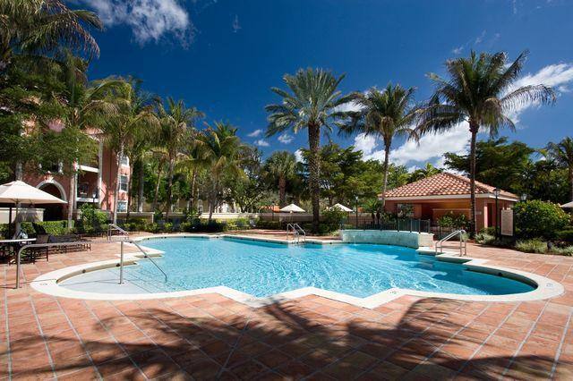 6460 Main St, Hialeah, FL 33014 - Apartment for Rent - Image 3