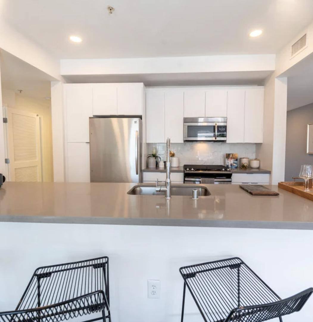 Apartment for rent at Canvas La Apartment Homes, 138 N Beaudry Ave, Los Angeles, CA 90012