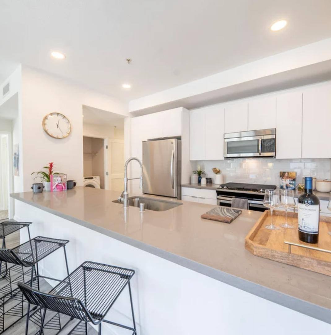 Apartment for rent at Canvas La Apartment Homes, 138 N Beaudry Ave, Los Angeles, CA 90012