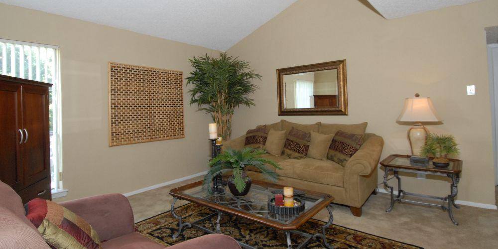 Apartment for rent at 14500 Marsh Lane, Addison, TX 75001