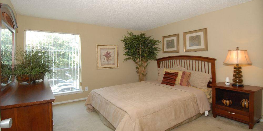 Apartment for rent at 14500 Marsh Lane, Addison, TX 75001